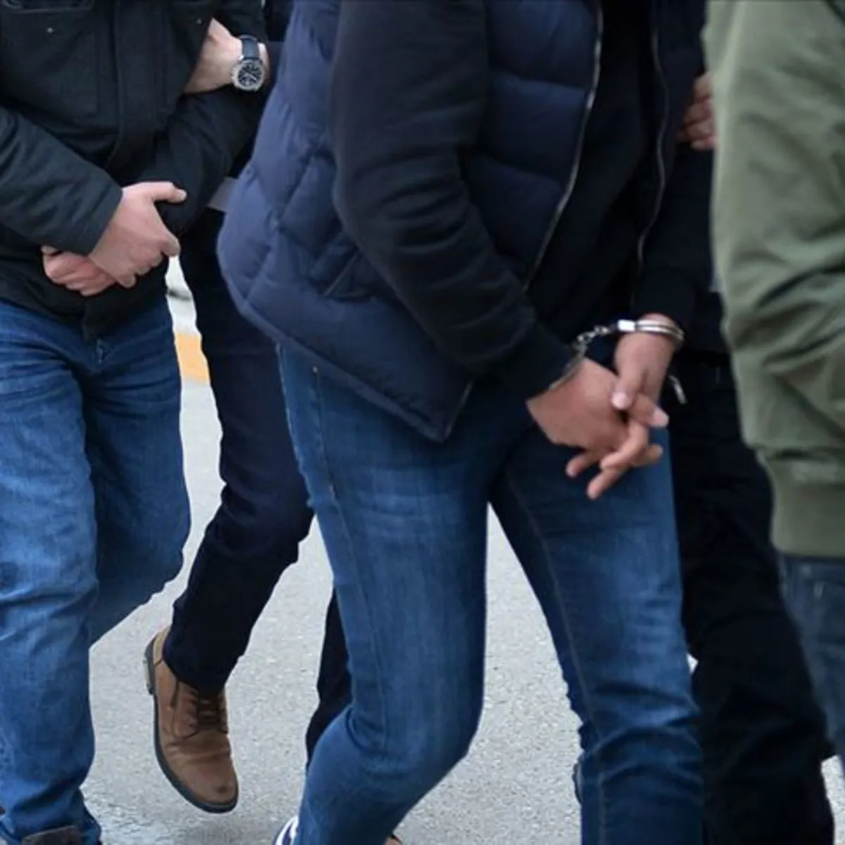 Kırmızı bültenle aranan 11 ülkeden 48 suçlu Türkiye'ye getirildi