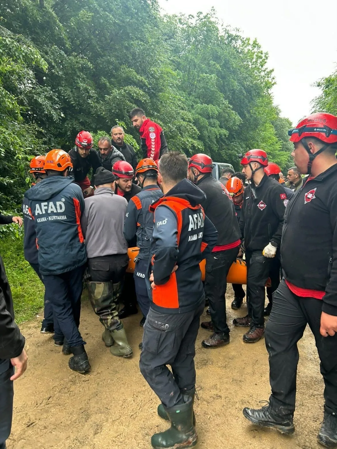 Kocaeli'de ATV'yle bayram ziyaretinden dönen kadın ile oğlu dere kenarında ölü bulundu