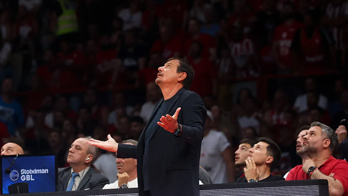 Ergin Ataman çılgına döndü! Yunanistan’da şok saldırı